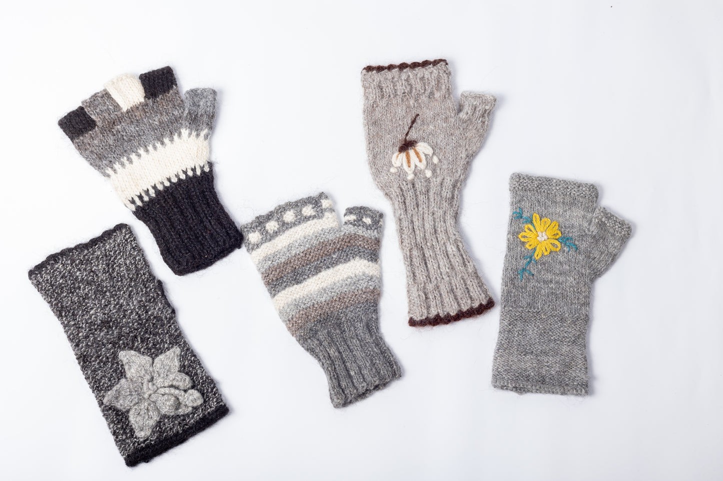 Handgestrickte Alpaka Pulswärmer "Graue Töne"