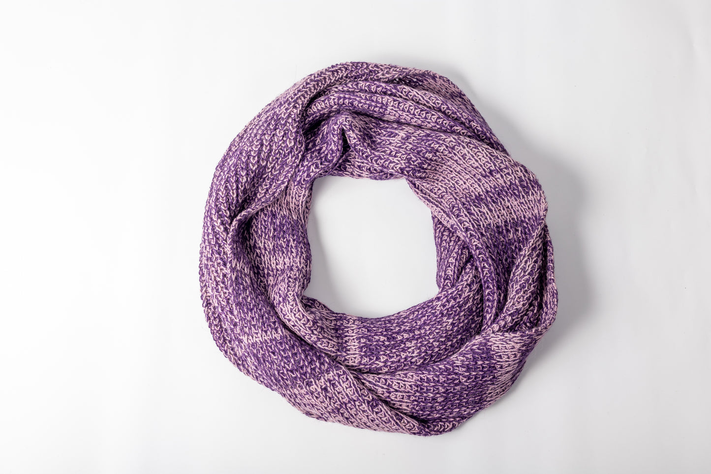 Écharpe en alpaga tricotée à la main modèle Viento