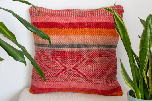 Handgewebtes Peruanisches Frazada-Kissen Model Boho