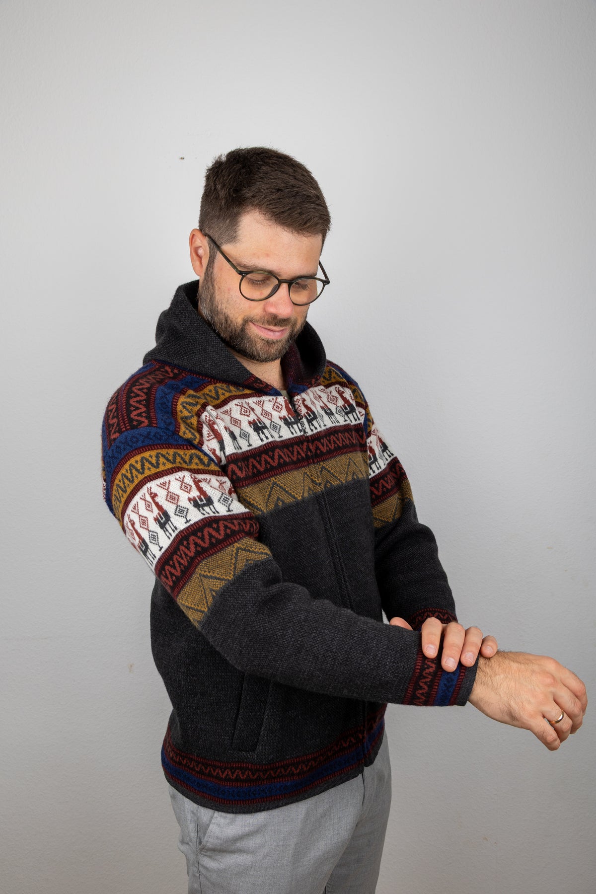 Strickjacke mit Lama-Motiv - Unisex