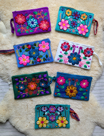 Handbestickte Boho Kosmetiktasche aus Peru – Unikat