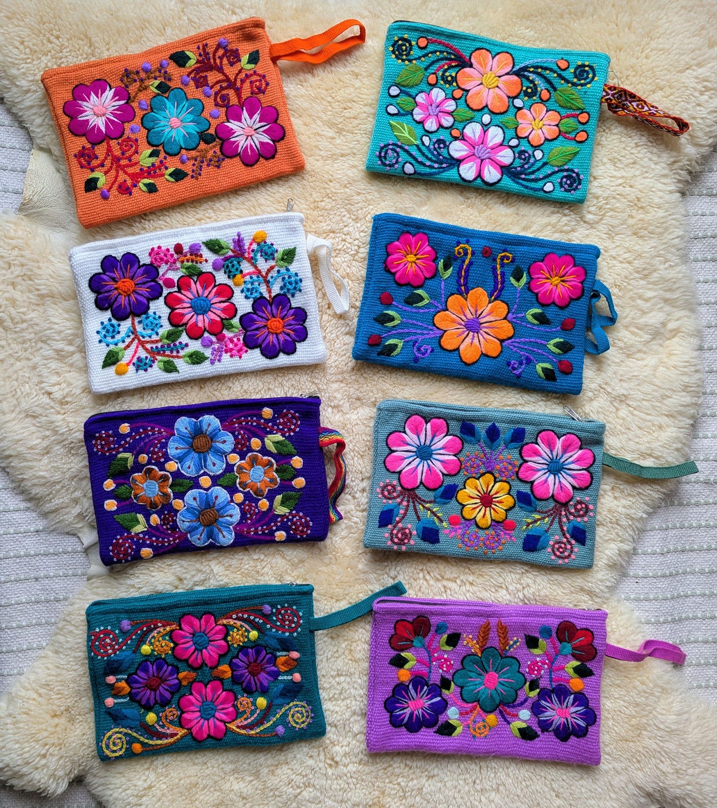 Handbestickte Boho Kosmetiktasche aus Peru – Unikat